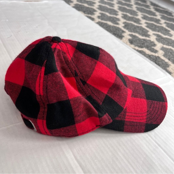 GAP Buffalo Plaid Camo Loggers Cap - Picture 5 of 9
